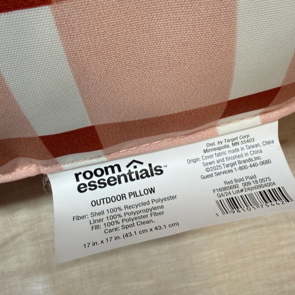 Pillow Set - Picture 2 of 3